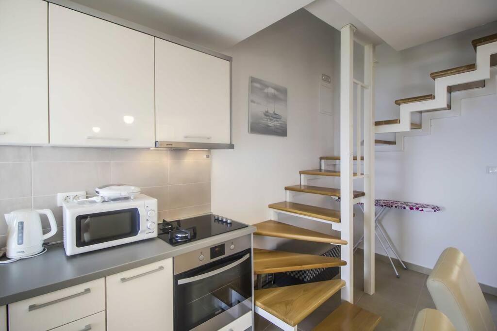 Holiday Home Aria Подгора Екстер'єр фото