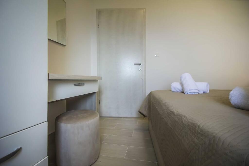 Holiday Home Aria Подгора Екстер'єр фото