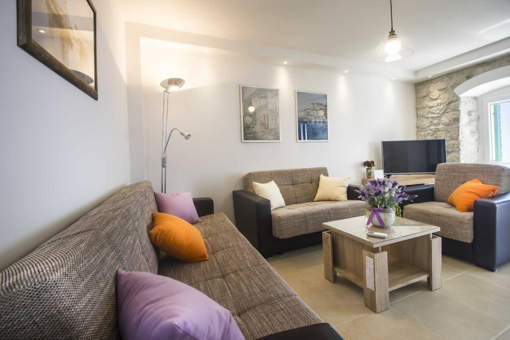 Holiday Home Aria Подгора Екстер'єр фото