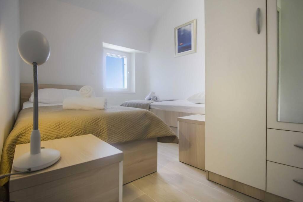 Holiday Home Aria Подгора Екстер'єр фото