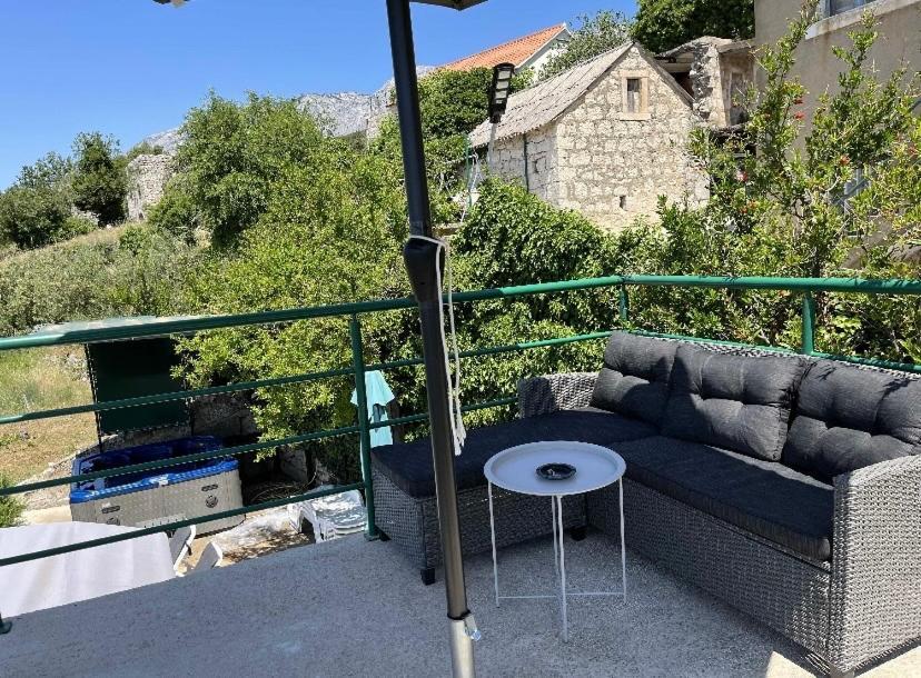 Holiday Home Aria Подгора Екстер'єр фото