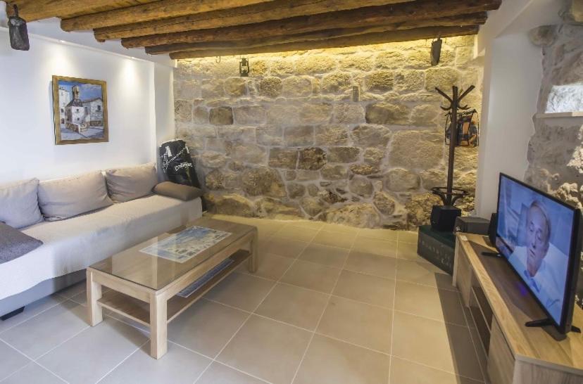 Holiday Home Aria Подгора Екстер'єр фото